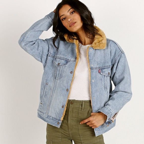 Levi’s Oversized Reversible Fur Trucker Jacket